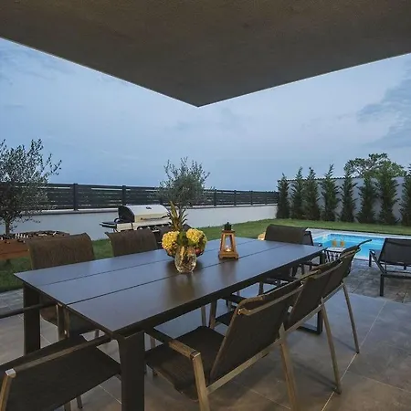 Villa Tika Comfortable